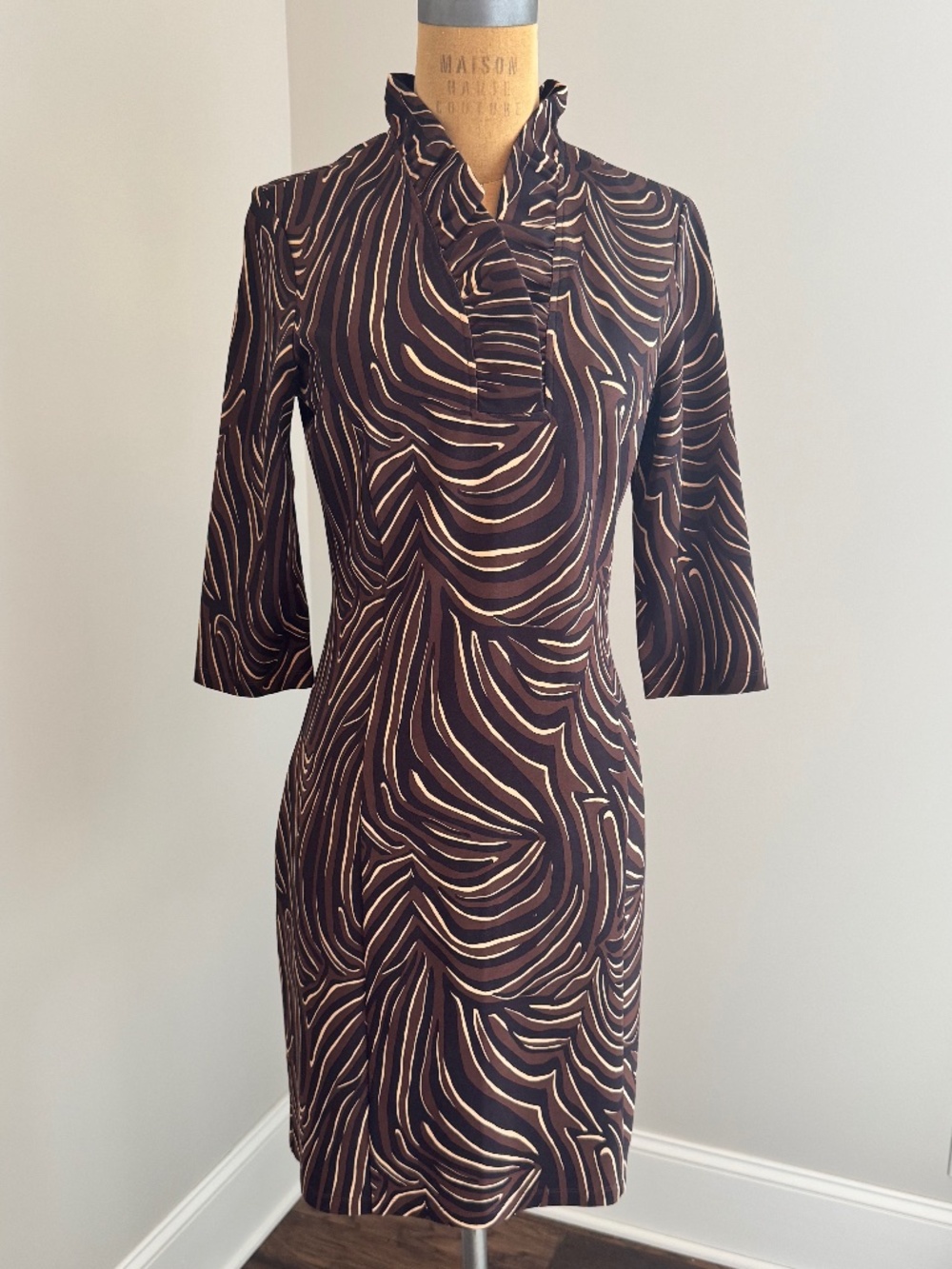 J. McLaughlin Ruffle V Neck Terin Dress in  Zambria NWT Medium